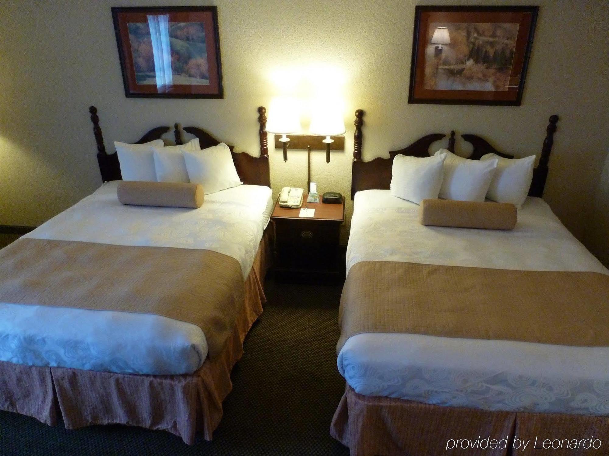 Holiday Inn Express & Suites Evansville North By Ihg Warrenton Værelse billede
