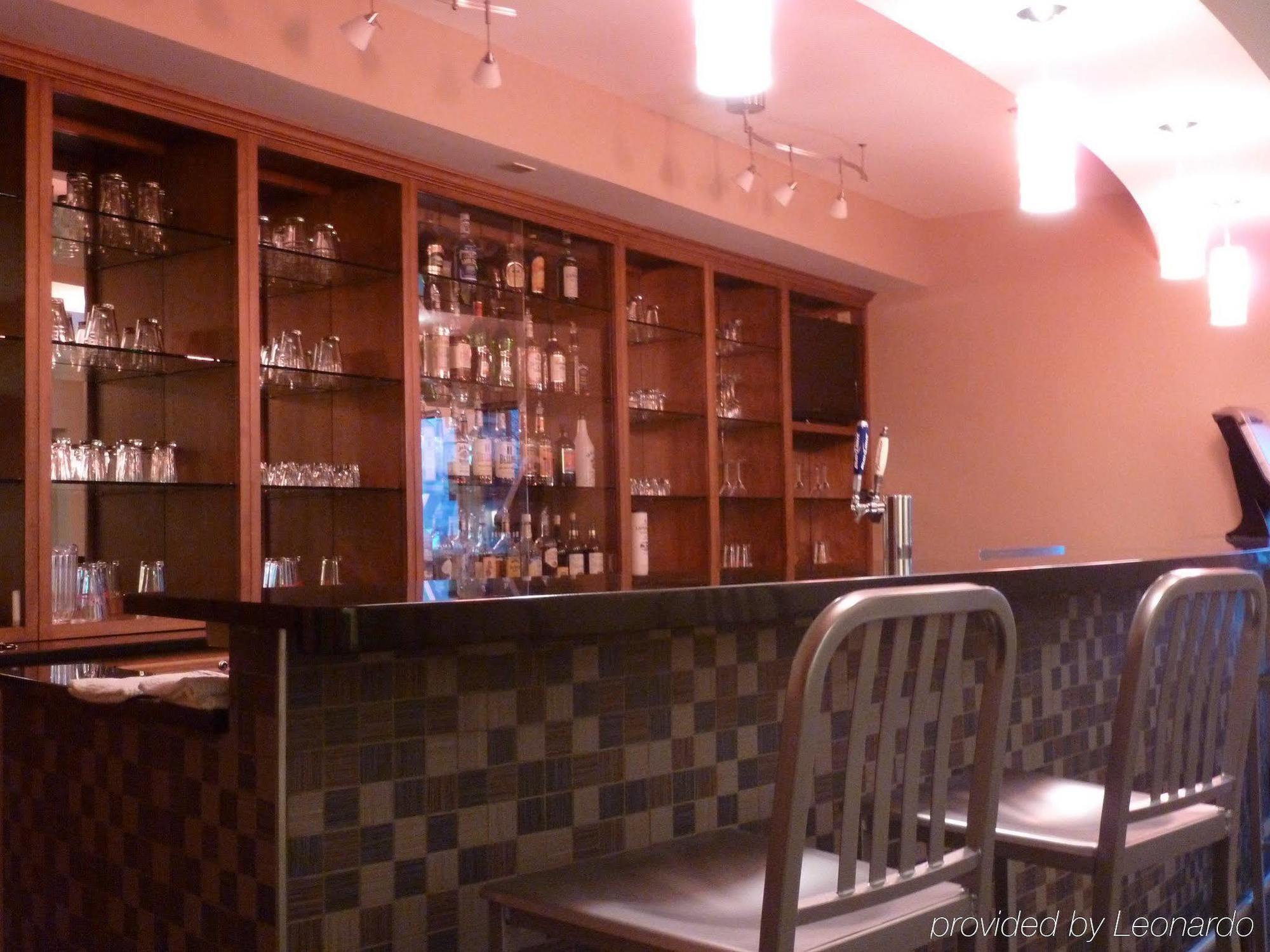 Holiday Inn Express & Suites Evansville North By Ihg Warrenton Restaurant billede