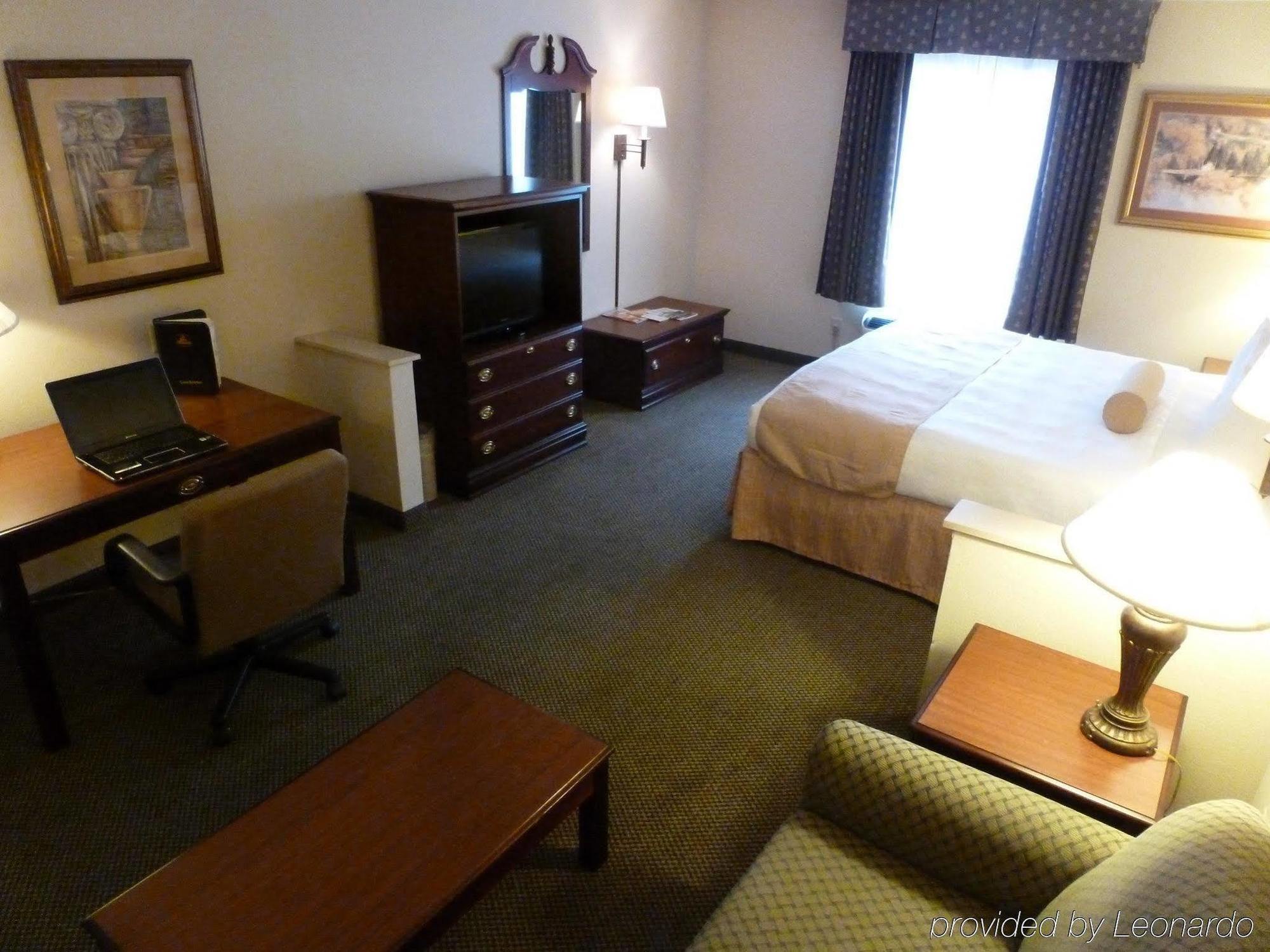 Holiday Inn Express & Suites Evansville North By Ihg Warrenton Værelse billede
