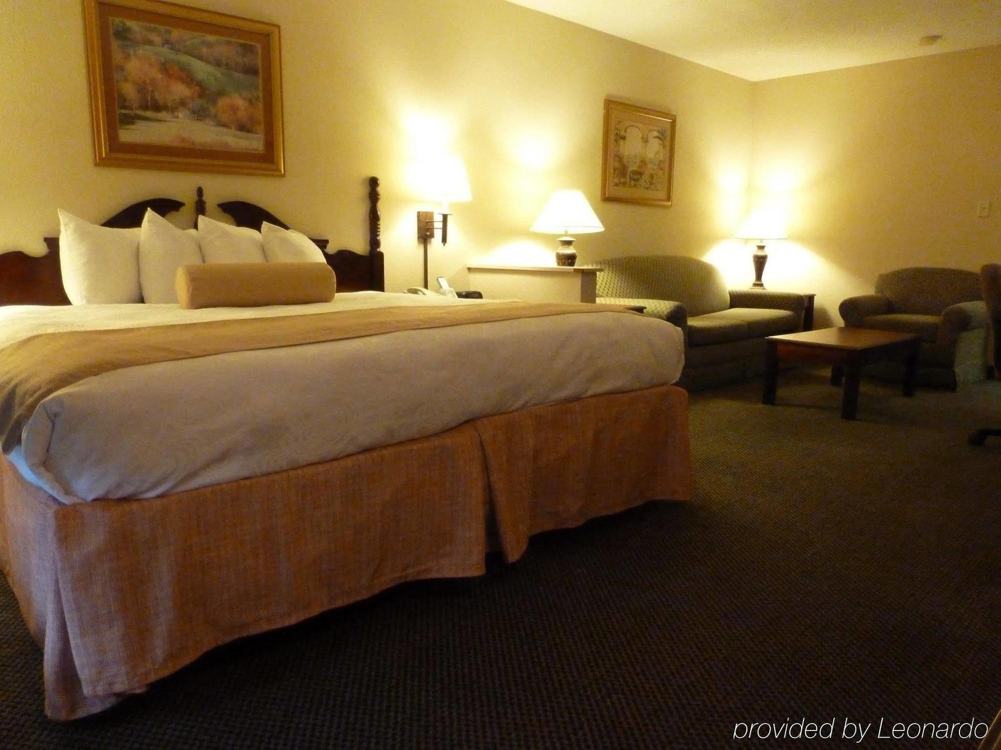 Holiday Inn Express & Suites Evansville North By Ihg Warrenton Værelse billede